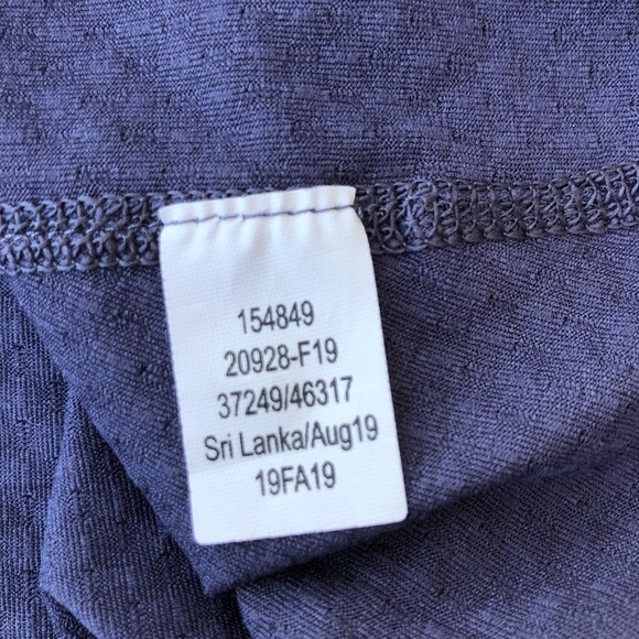 REI lightweight base layer half-zip top women's size Small - Picture 5 of 10